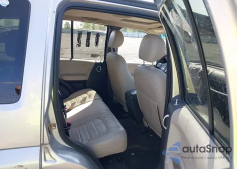 2004 Jeep Liberty Limited Edition из США, поврежденный, VIN 1J4GK58K04W111222